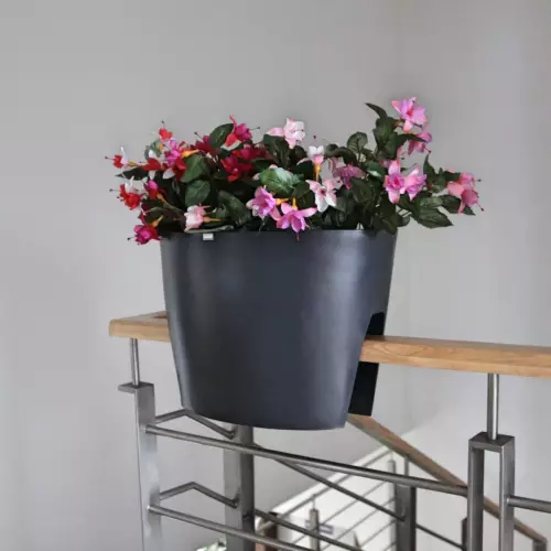 Donica BALPOT na balustradzie