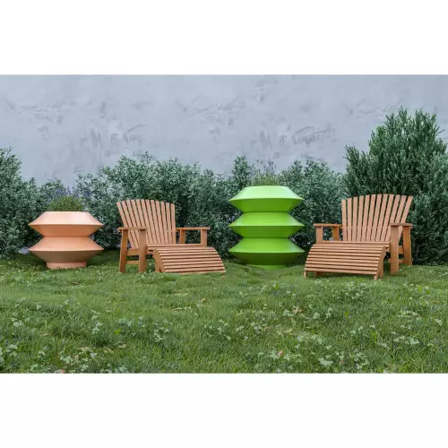 Donice PAGODA w ogrodzie