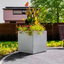 Donica betonowa BLOCK M 60x60x60 biały