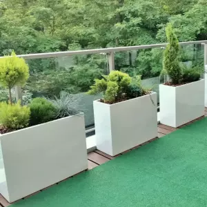 donica na balkon i taras do iglaków