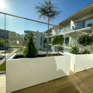 elegancka donica na taras biała 100 cm