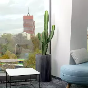 okrągła żłobiona donica do salonu 40x65 cm