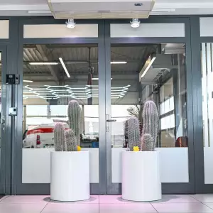 okrągłe białe donicy 60 cm