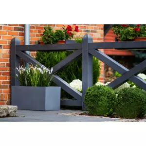 Szare donice mrozoodporne Lungo na taras