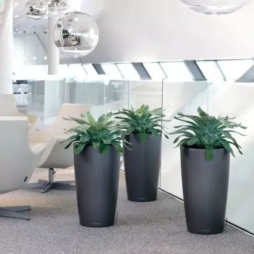 Aranżacja z donicami RONDO antracyt