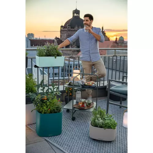 Doniczki Pila 35 doskonale sprawdzają się na tarasie i balkonie