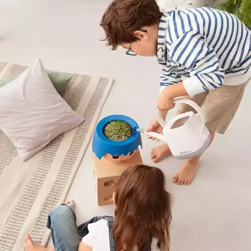 Konewka Lechuza YULA idealnie pasuje do doniczek OJO