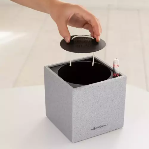 Denko dodatkowe do doniczek z knotowym z systemem nawadniania