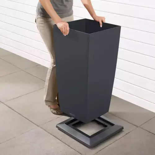 Mobilna donica dzięki podstawie z rolkami Lechuza