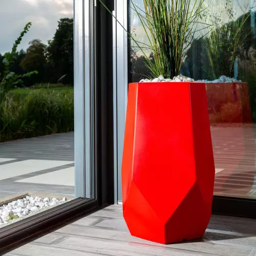 Donica Bari w kolorze czerwonym z trawami