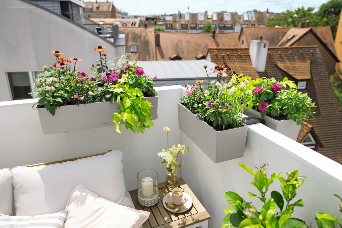 beżowe doniczki balkonowe BALCONERA Color