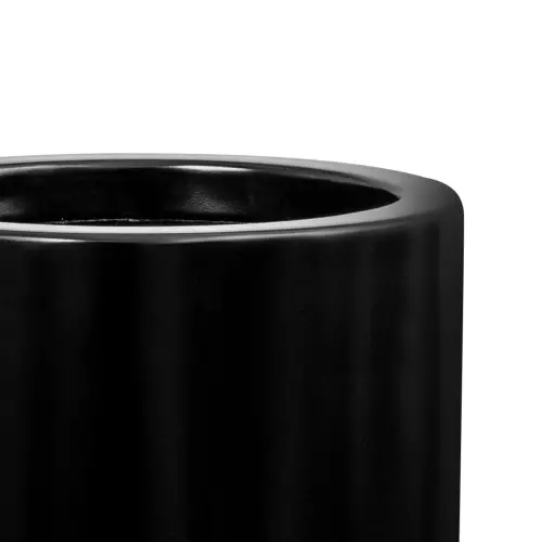 Górna krawędź donicy D901B w kolorze czarny mat
