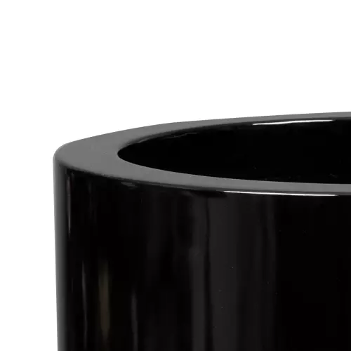 Górna krawędź donicy D901N w kolorze czarny połysk