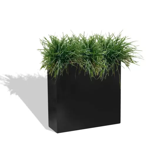 Czarna donica D272C z trawami ozdobnymi