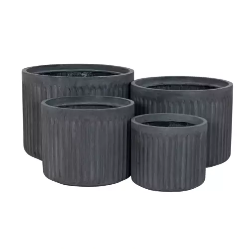 Doniczka LEO dostępna jest w czterech wielkościach