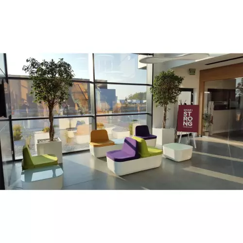 Donica D92D w recepcji biurowca